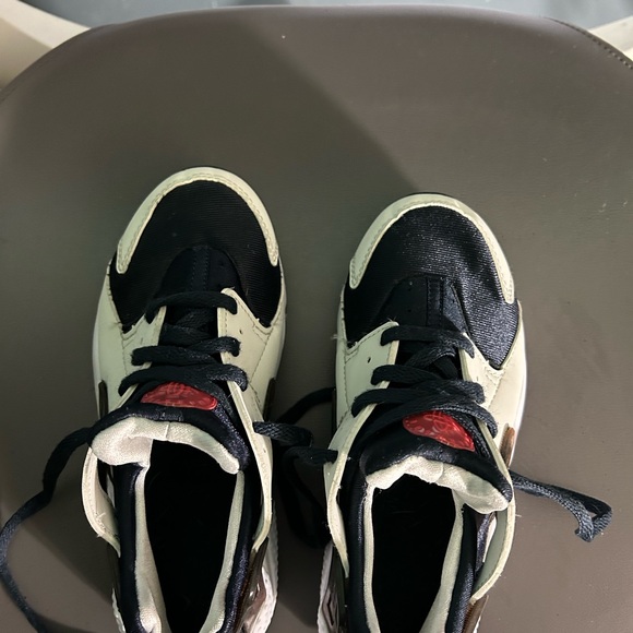 Nike Huarache - Picture 6 of 7